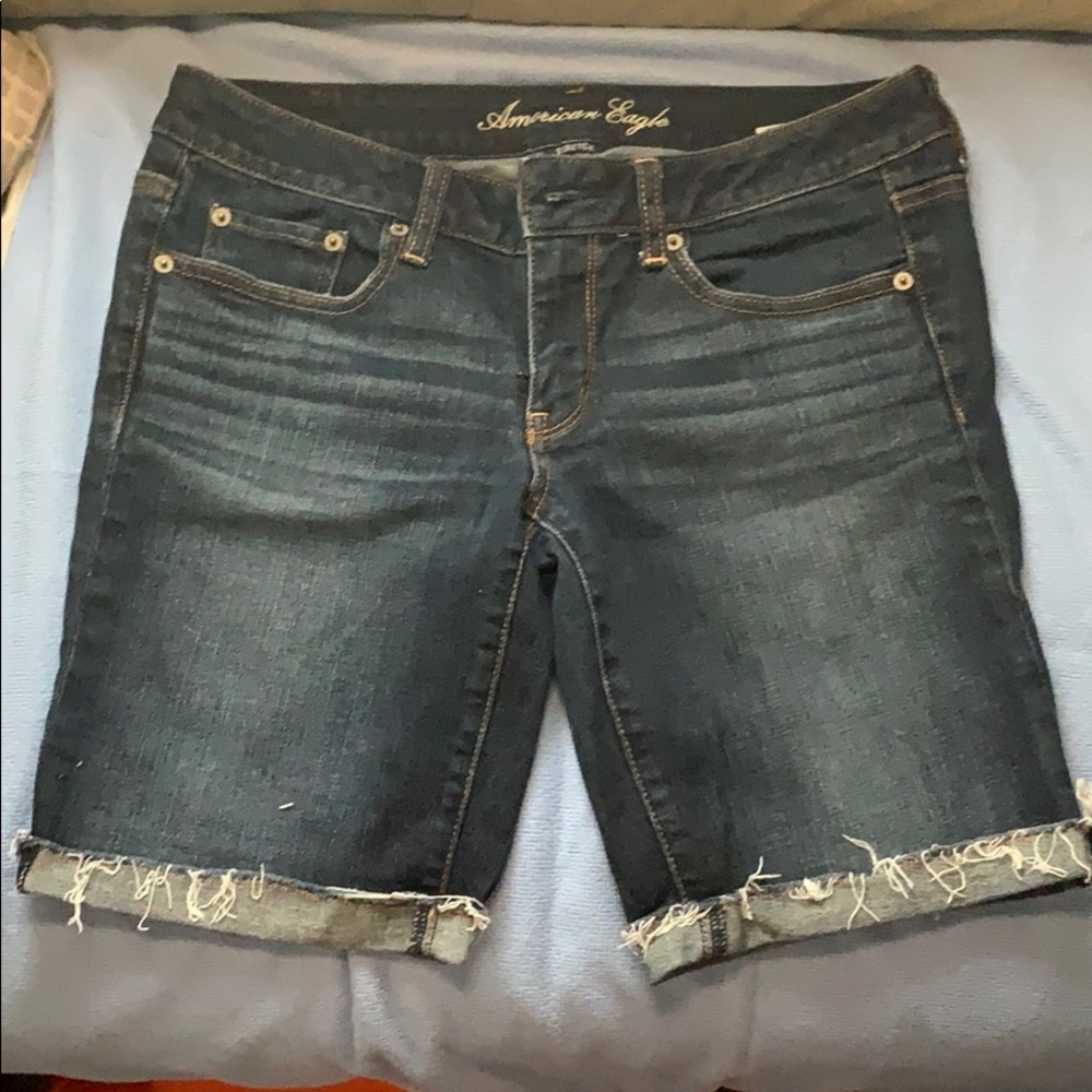 American eagle Bermuda shorts